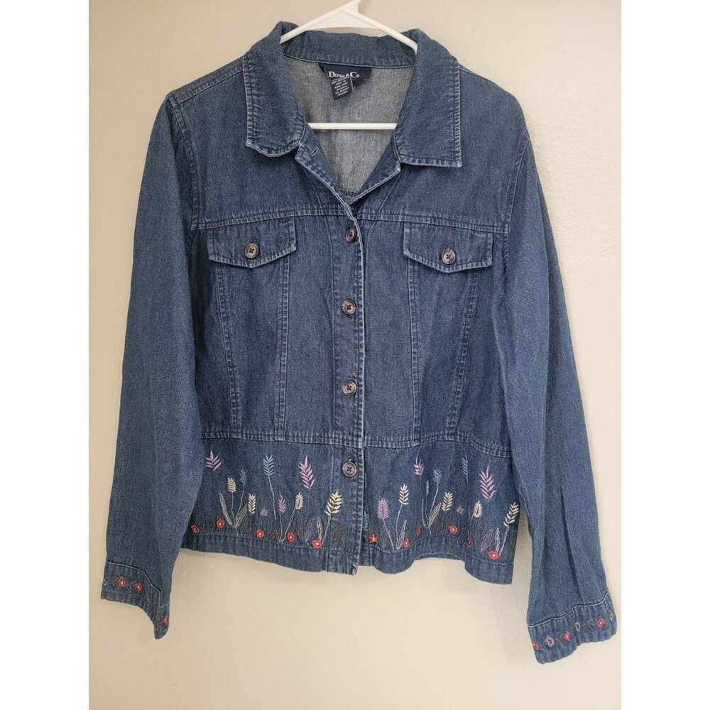 Vintage Denim & Co Women's large Floral Embroidered Denim Jean Jacket Blue